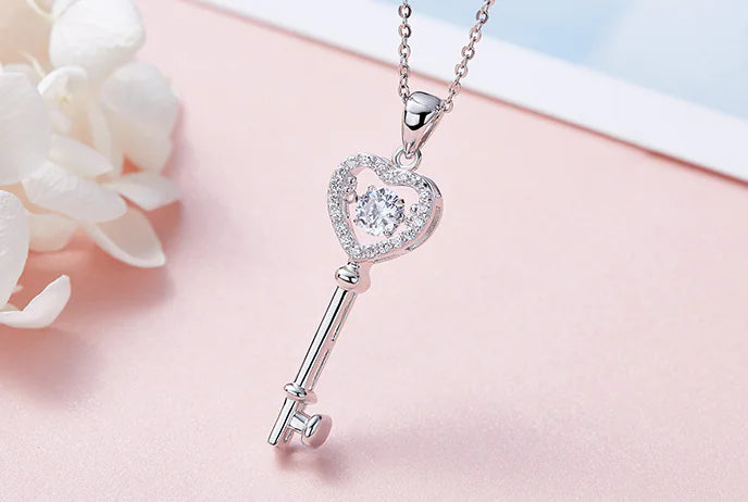 Heart Key Smart Necklace – 925 Silver Gold-Plated Pendant for Women