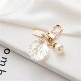 Elegant Peach Heart Shell Pendant Key Chain with Pearl